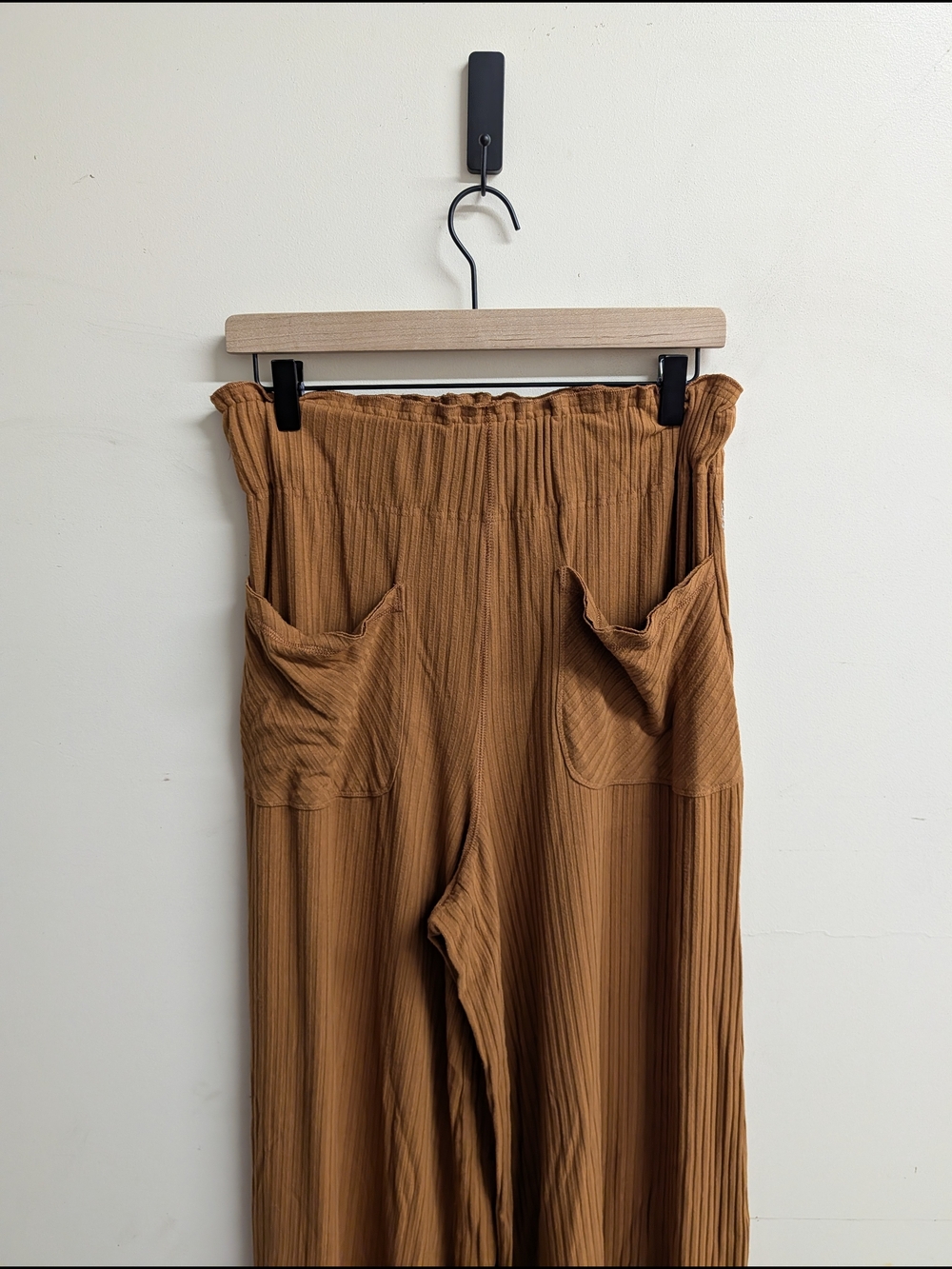 Free People Movement Women's Boho Pleated Pull On Pants in Camel Small - Picture 5 of 9